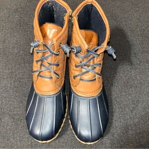 Nautica Women’s Dorsay Duck Boots Navy/Tan Side Zip Size 10
